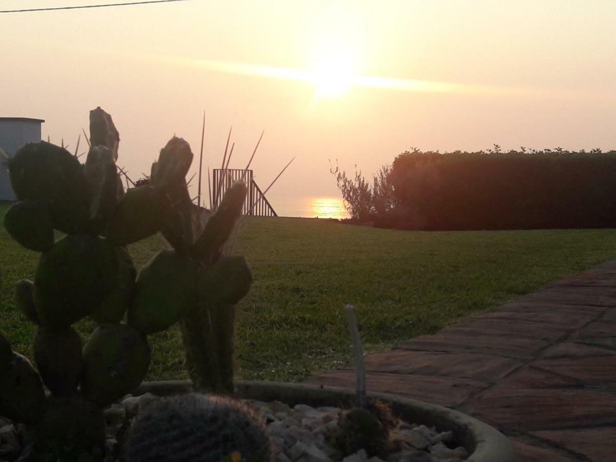 Uno Sguardo In Paradiso Acireale Eksteriør bilde